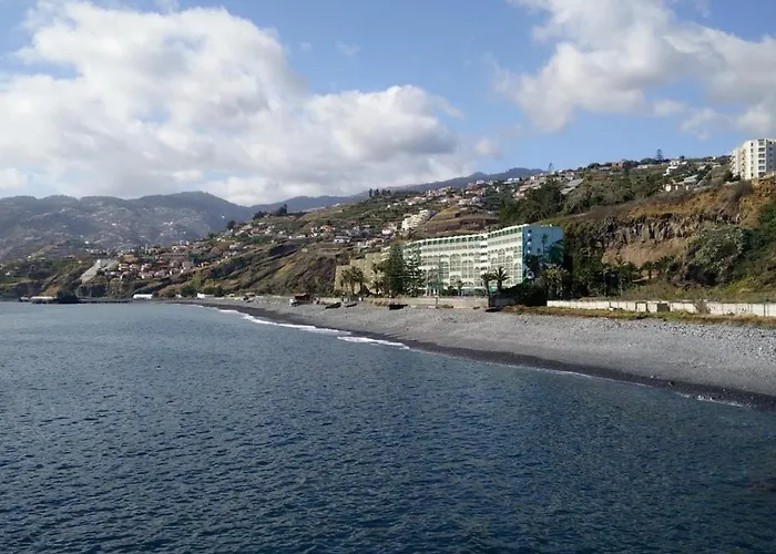 Atlantic Gardens - Atlanticgardensbeach Com * Funchal (Madeira)